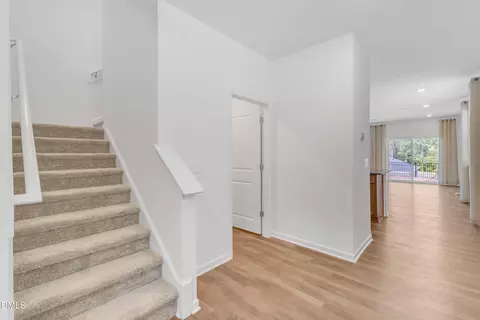 Entry Way - 2018 Rockface Way, Durham, NC 27703 photo 2 of 4