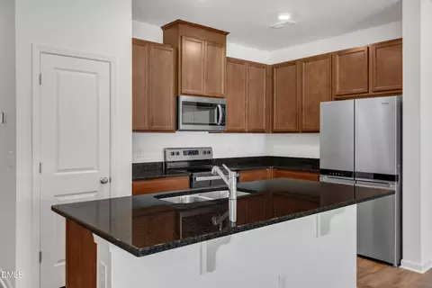 Kitchen - 2018 Rockface Way, Durham, NC 27703 photo 3 of 7