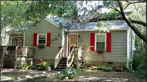 326 Willow St, Cary, NC 27511