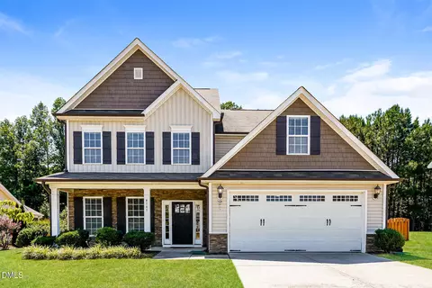 4141 Weavers Pond Dr, Zebulon, NC 27597