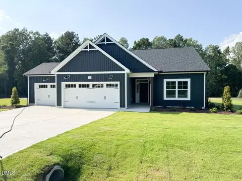 65 Kettle Creek Dr, Zebulon, NC 27597