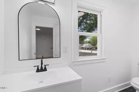 Bath - 2307 Harvard Ave, Durham, NC 27703 photo 3 of 4
