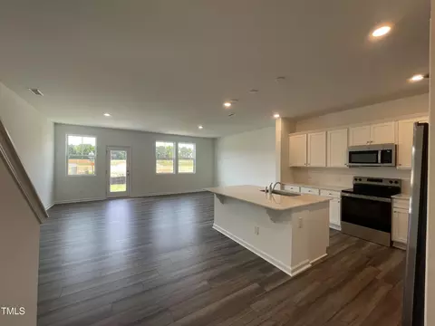 193 Lundy Ln, Smithfield, NC 27577 photo 3
