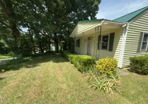 568 Daniel St, Henderson, NC 27536