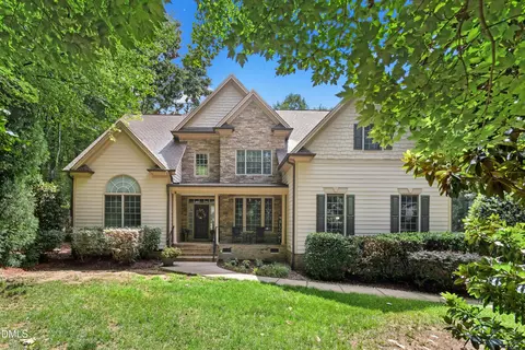 8004 Knebford Cir, Wake Forest, NC 27587