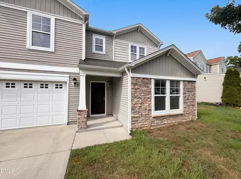 6845 Horseback Ln, Raleigh, NC 27610