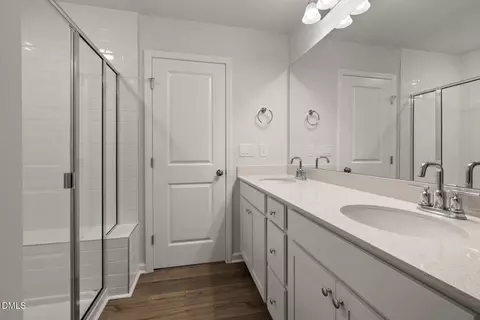 Bath - 1242 Jensen Rd, Durham, NC 27703 photo 3 of 3