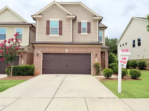 600 Rockcastle Dr, Cary, NC 27519