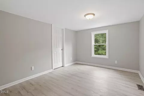 Bedroom - 581 Ed Thomas Rd, Cameron, NC 28326 photo 2 of 5