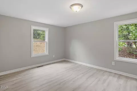 Bedroom - 581 Ed Thomas Rd, Cameron, NC 28326 photo 1 of 5