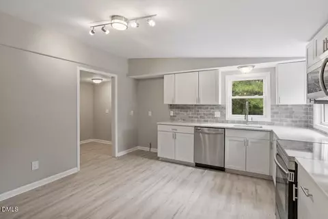 581 Ed Thomas Rd, Cameron, NC 28326 photo 2