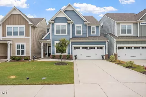 402 Ressler St, Holly Springs, NC 27540