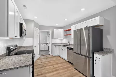 Kitchen - 1507 Robinhood Rd, Durham, NC 27701 photo 2 of 6