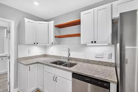 Kitchen - 1507 Robinhood Rd, Durham, NC 27701 photo 3 of 6