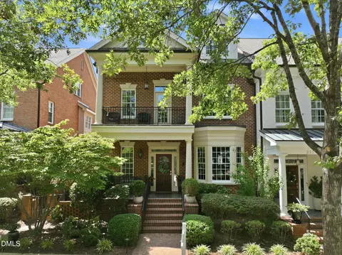 215 Oval Park Pl, Chapel Hill, NC 27517
