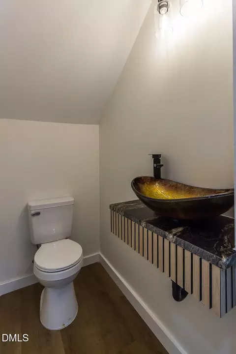 Bath - 514 E Juniper Ave, Wake Forest, NC 27587 photo 3 of 4