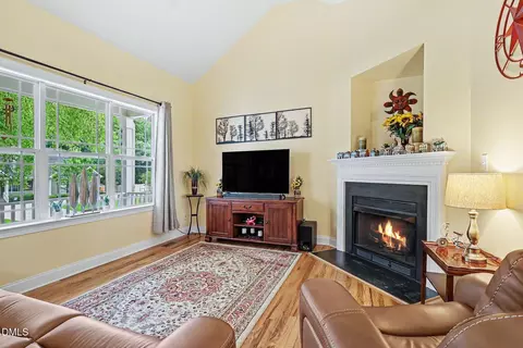 Living - 7312 Pekin Dr, Willow Spring, NC 27592 photo 2 of 3