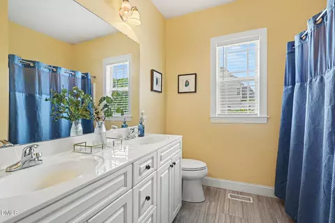 Bath - 7312 Pekin Dr, Willow Spring, NC 27592 photo 1 of 2
