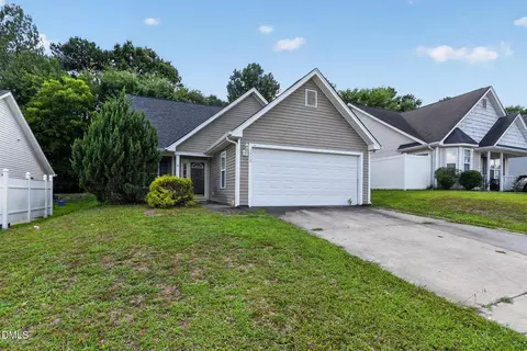 1918 Mission Oaks St, Kannapolis, NC 28083