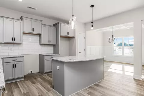 Kitchen - 54 N Rabbit Run Dr, Smithfield, NC 27577 photo 3 of 4