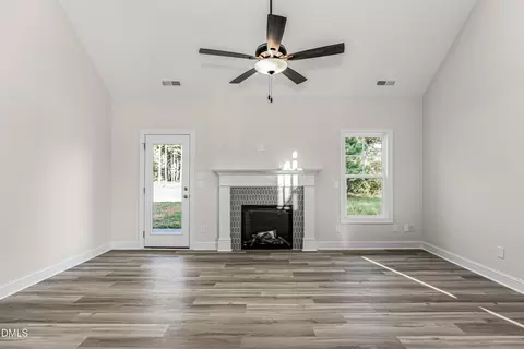 Living - 54 N Rabbit Run Dr, Smithfield, NC 27577 photo 2 of 2