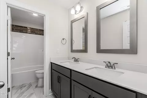 Bath - 54 N Rabbit Run Dr, Smithfield, NC 27577 photo 6 of 6