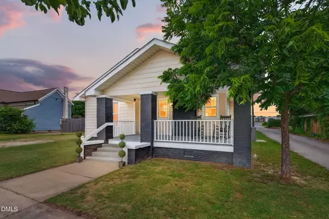 Exterior - 301 E Divine St, Dunn, NC 28334 photo 3 of 10