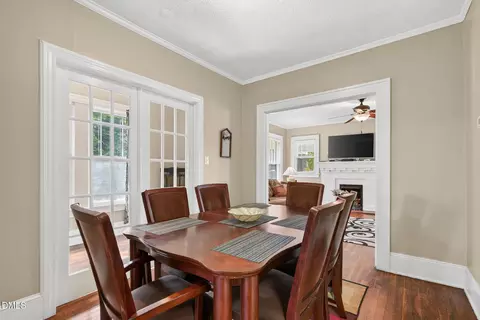 Dining - 301 E Divine St, Dunn, NC 28334 photo 2 of 4
