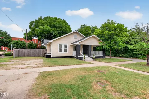 Other - 301 E Divine St, Dunn, NC 28334 photo 2 of 6