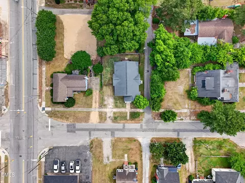 View/Area - 301 E Divine St, Dunn, NC 28334 photo 2 of 2