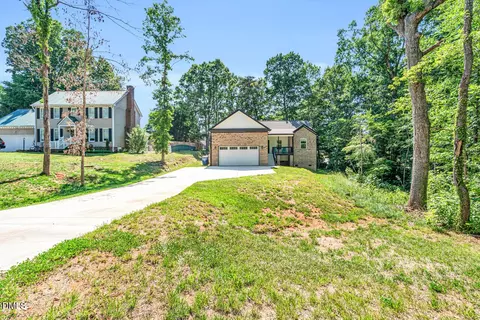 574 Rockwood Dr, Graham, NC 27253