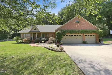 2618 Marion Ct, Burlington, NC 27215