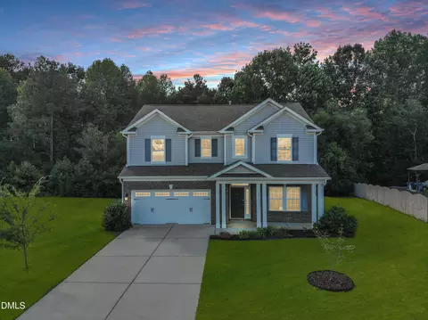 713 Harvest Point Dr, Fuquay Varina, NC 27526