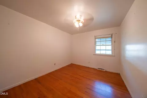 Bedroom - 3832 Hermine St, Durham, NC 27705 photo 2 of 5