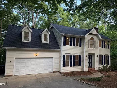 912 Stable Ridge Dr, Holly Springs, NC 27540