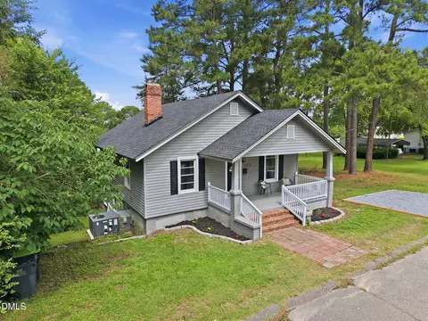 200 N 17th St, Erwin, NC 28339 photo 2