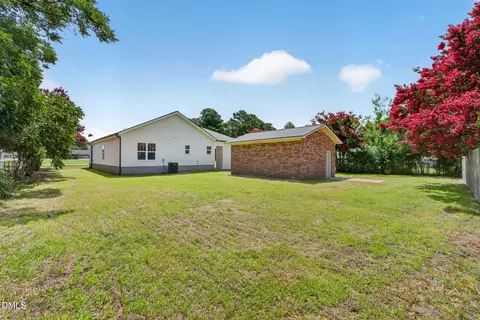 Exterior - 175 Tracy Ln, Dunn, NC 28334 photo 7 of 8