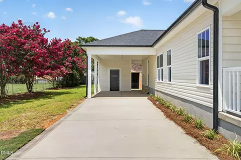 Exterior - 175 Tracy Ln, Dunn, NC 28334 photo 1 of 8