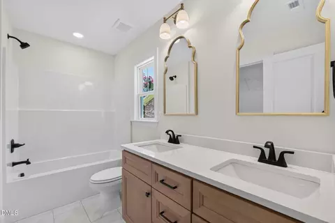 Bath - 175 Tracy Ln, Dunn, NC 28334 photo 1 of 2