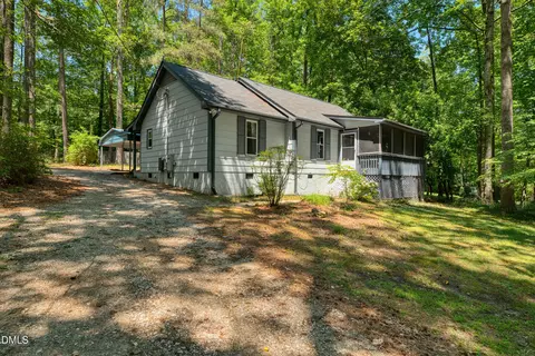 956 Holden Rd, Youngsville, NC 27596