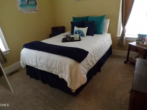 Bedroom - 8201 Plum Bush Ct, Willow Spring, NC 27592 photo 4 of 5