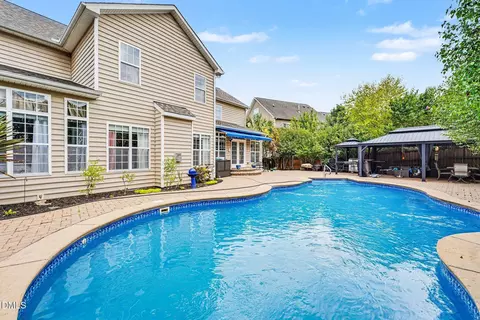204 Quarryrock Rd, Holly Springs, NC 27540