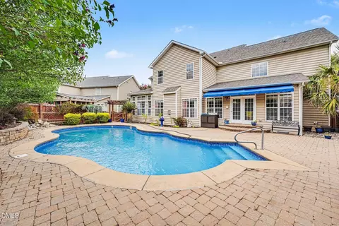 204 Quarryrock Rd, Holly Springs, NC 27540