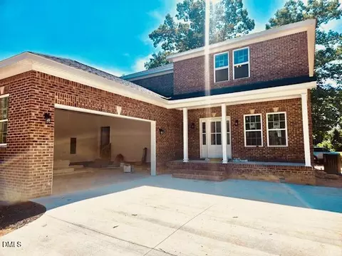1123 Challenge Dr, Graham, NC 27253