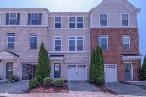 433 Berry Chase Way, Cary, NC 27519