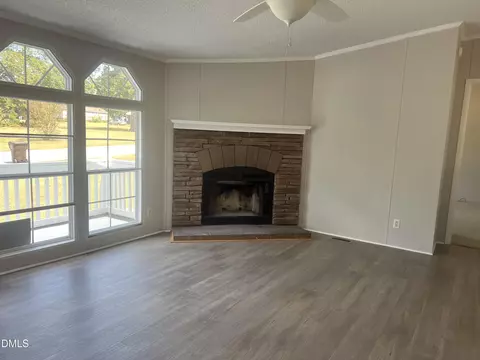121 Ash St, Coats, NC 27521 photo 2