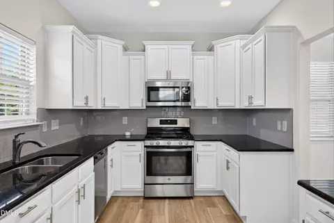 Kitchen - 432 Windy Peak Loop, Cary, NC 27519 photo 1 of 4