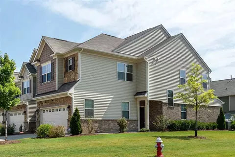 537 Whitworth Ln, Morrisville, NC 27560