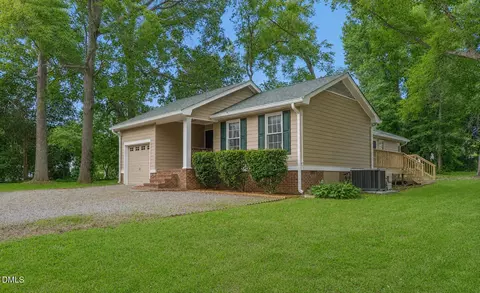 409 Dalkin Ct, Burlington, NC 27215