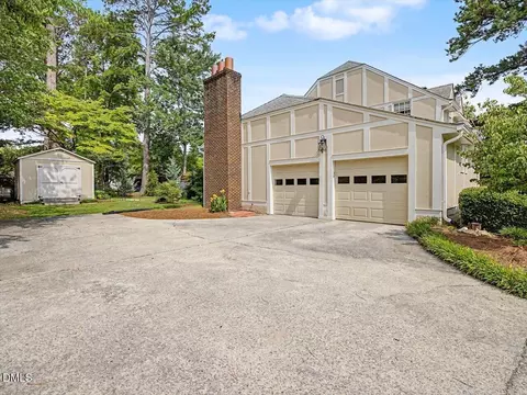 Exterior - 714 Chestnut Dr, Smithfield, NC 27577 photo 9 of 11